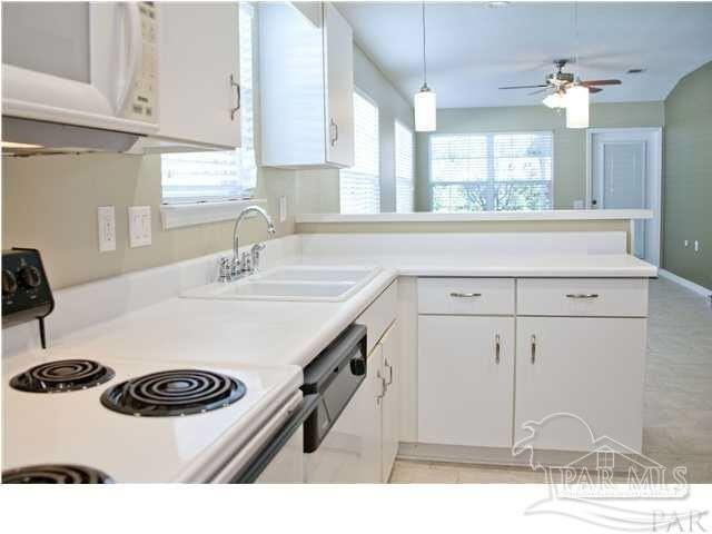 2448 Spyglass Cir - Photo 5 of 13