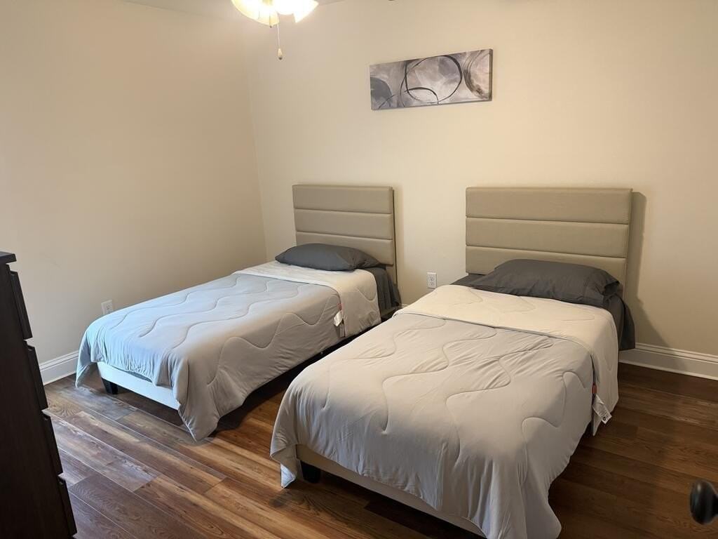 6905 Burnett Ln - Photo 5 of 15