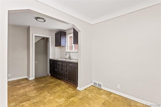 20163 Bramford St - Photo 7 of 26