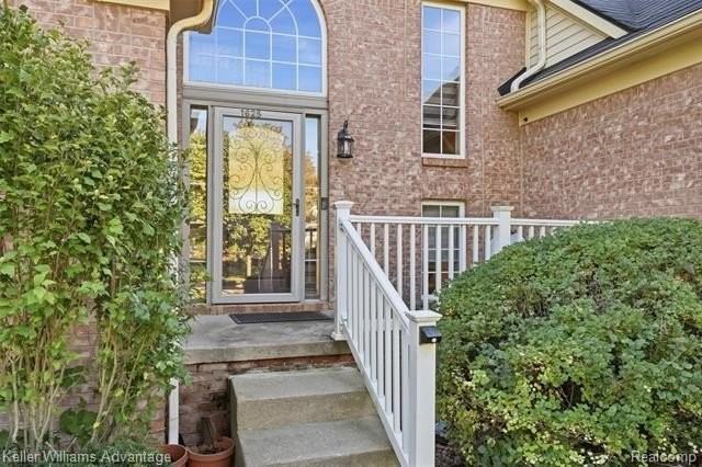 1625 Emerald Pines Dr - Photo 4 of 50