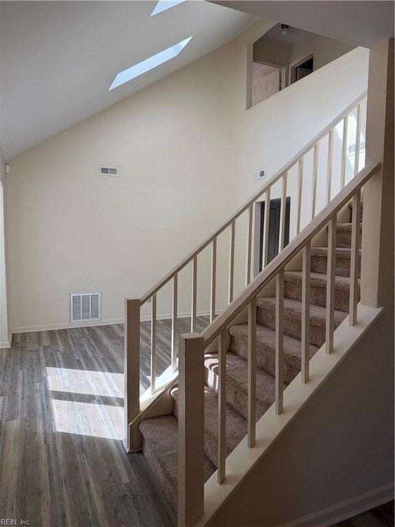 139 Springdale Way - Photo 3 of 33