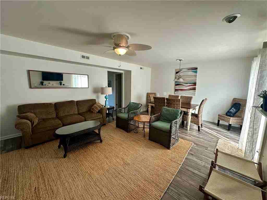 6911 Atlantic Ave #B - Photo 5 of 15