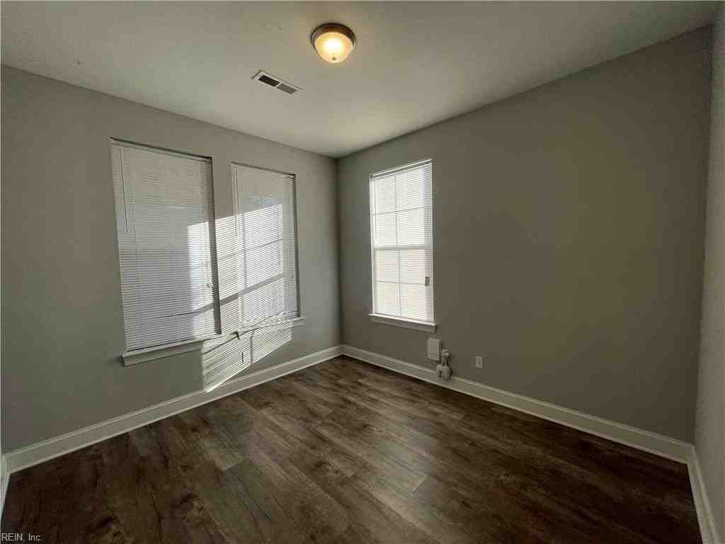 5153 S Cape Henry Ave - Photo 7 of 50