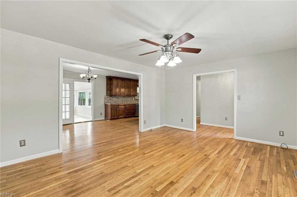 508 Spinnaker Rd - Photo 7 of 25