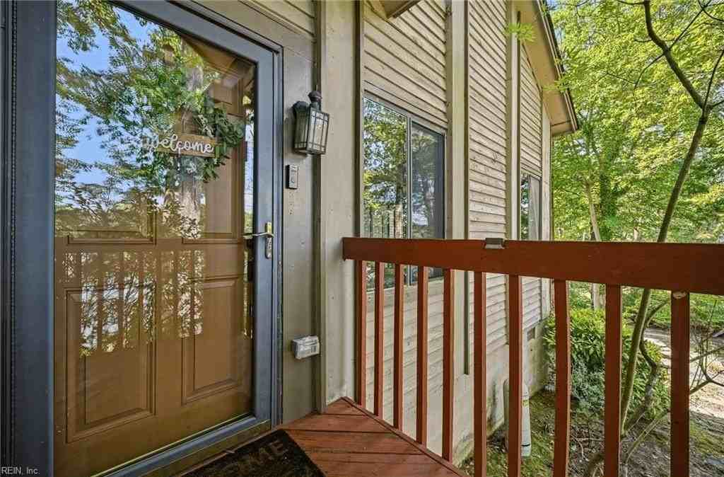245 Misty Point Ln - Photo 2 of 38