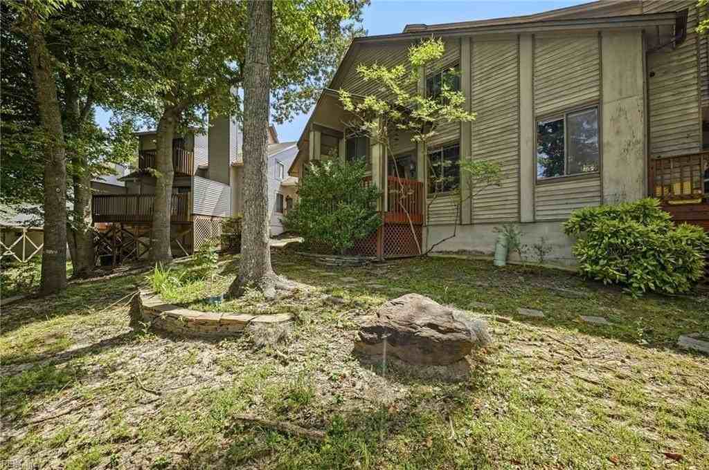 245 Misty Point Ln - Photo 4 of 38