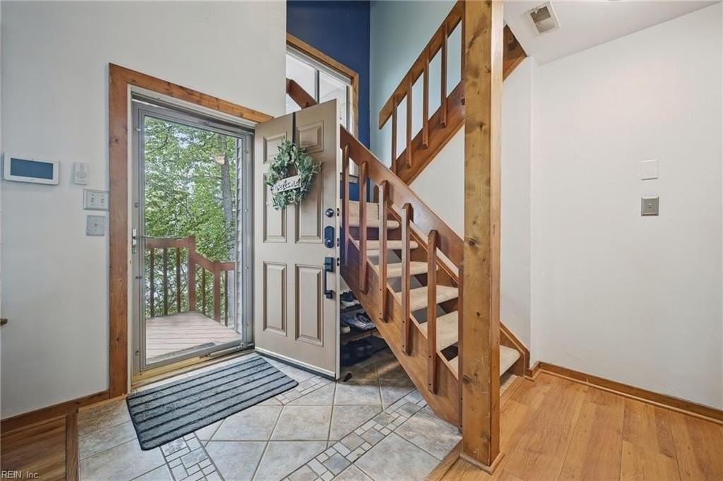 245 Misty Point Ln - Photo 6 of 38
