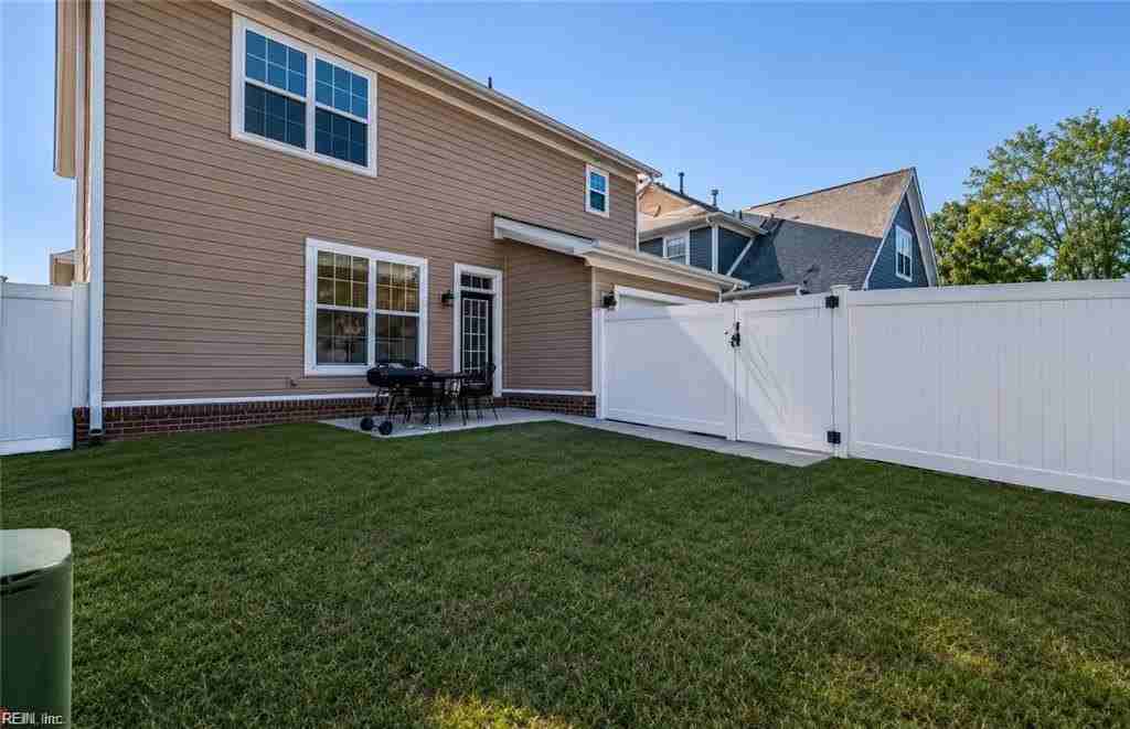 1663 Briarfield Rd - Photo 5 of 5