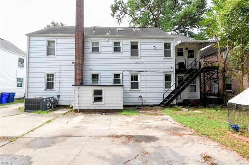 1330 Monterey Ave #2 - Photo 4 of 46