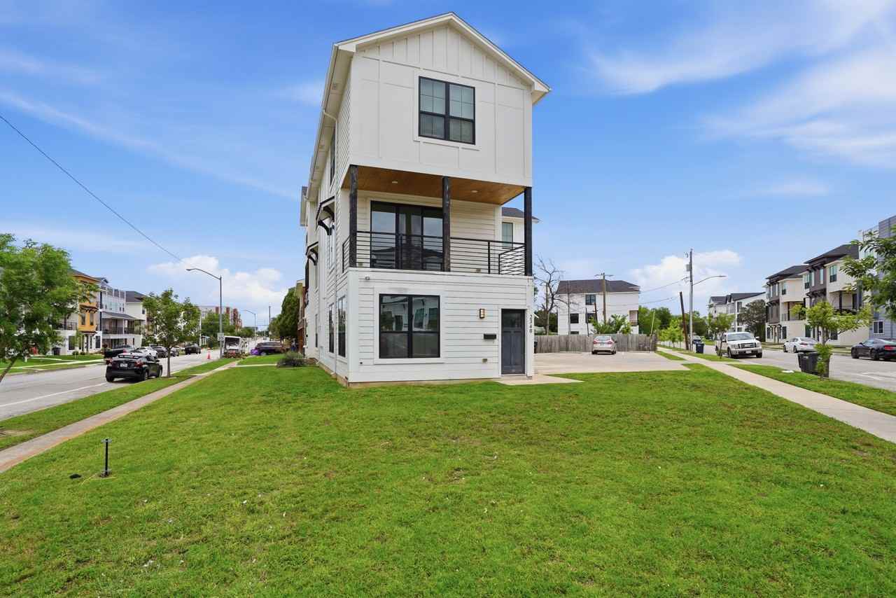 2340 Benbrook Blvd #A - Photo 2 of 27