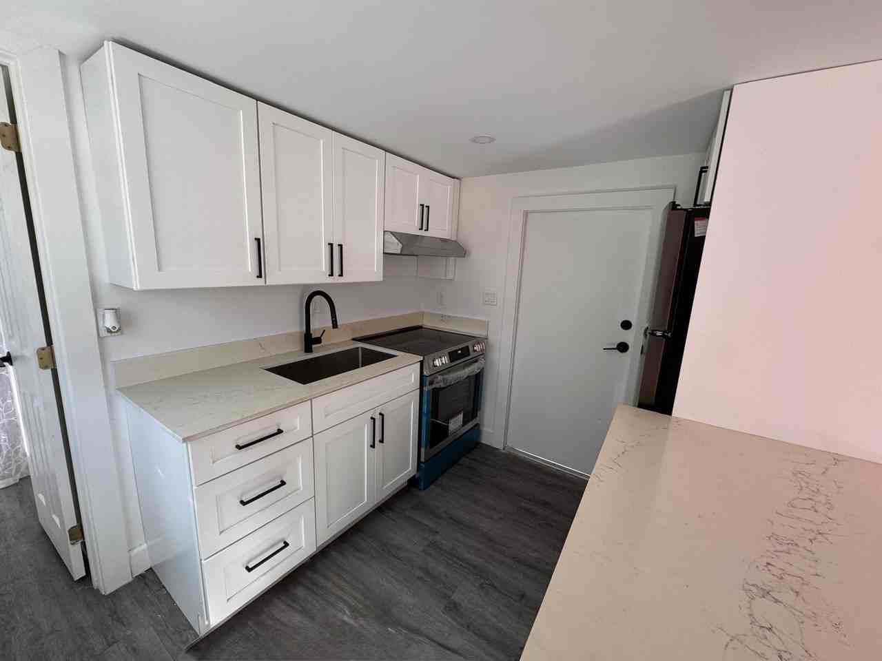 357 Hunting Club Ave - Photo 4 of 42