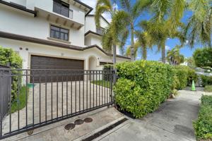 featured image of 105 Isle Of Venice Dr #105