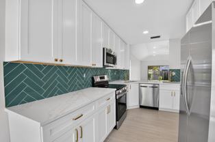 4398 Ne 5th Ave - Photo 1 of 1
