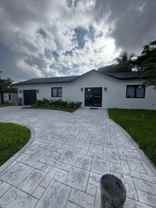 230 Ne 14th Ave - Photo 1 of 1