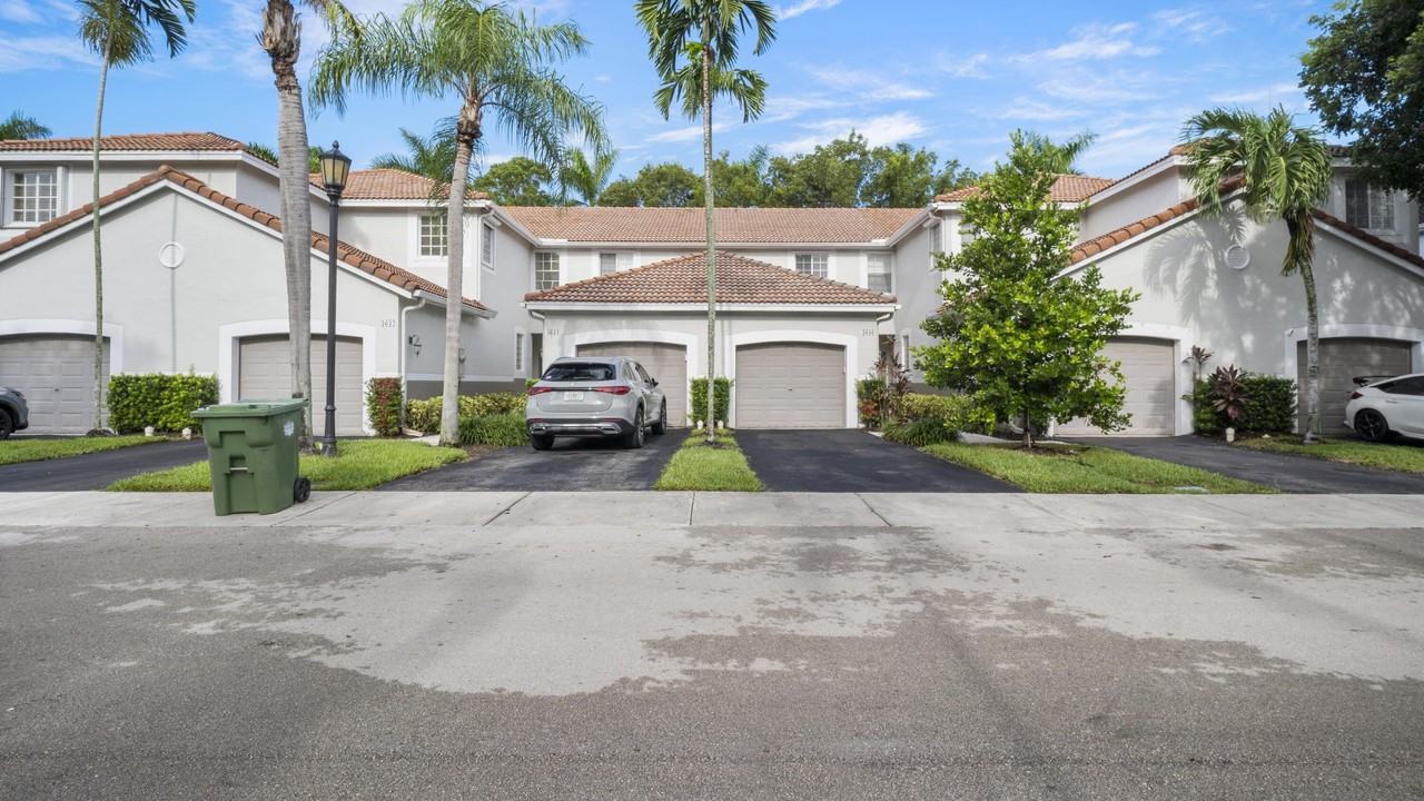 3636 San Simeon Cir - Photo 5 of 32