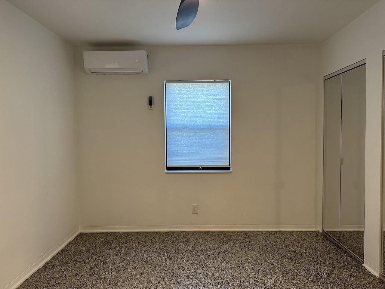 1117 Ne 17th Way - Photo 7 of 24