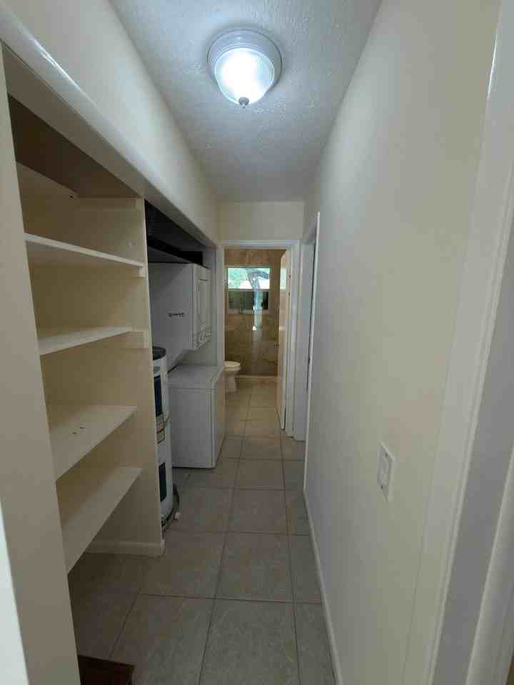307 Northlake Dr - Photo 5 of 15