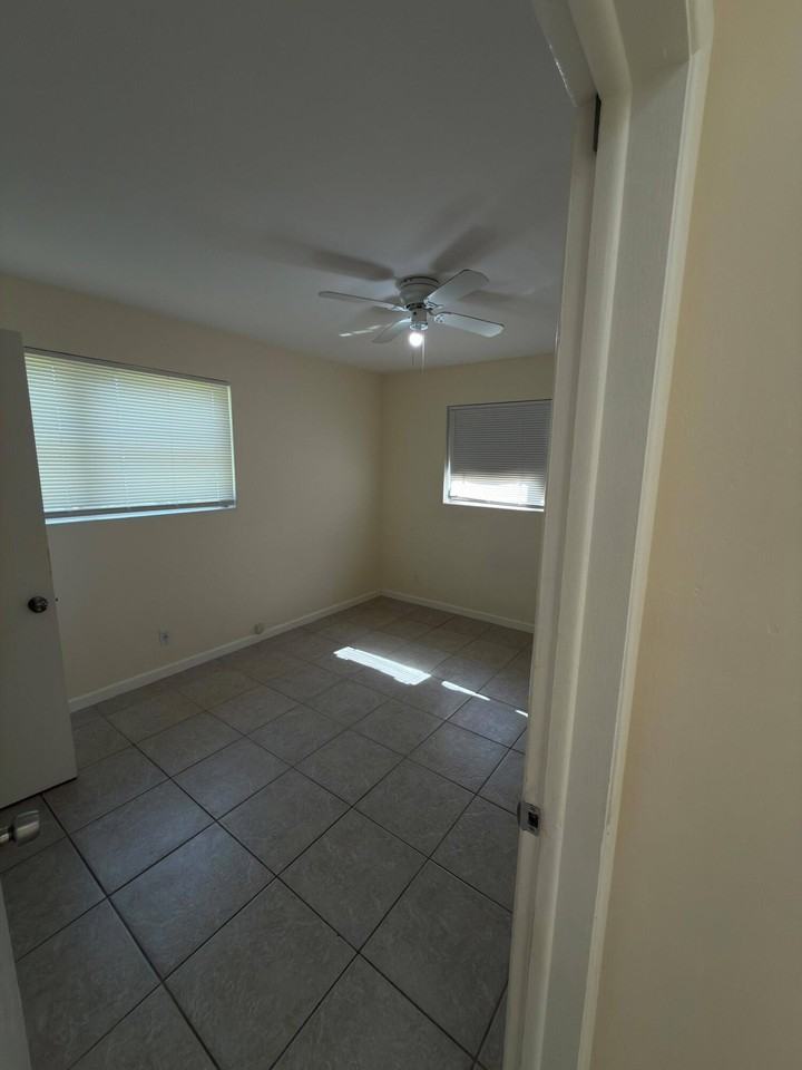 307 Northlake Dr - Photo 7 of 15