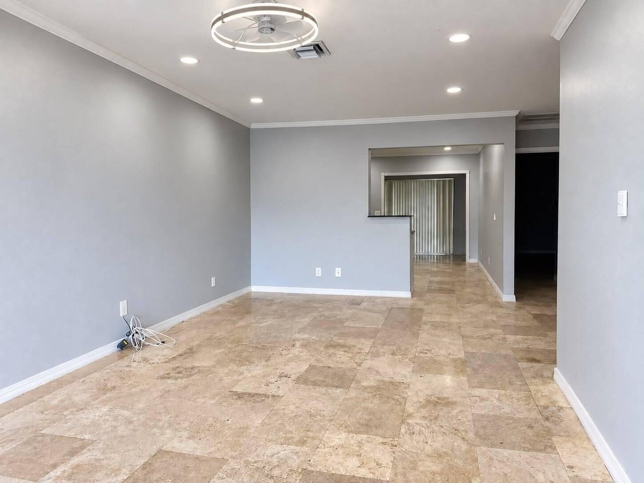 5933 Forest Hill Blvd #8 - Photo 7 of 19