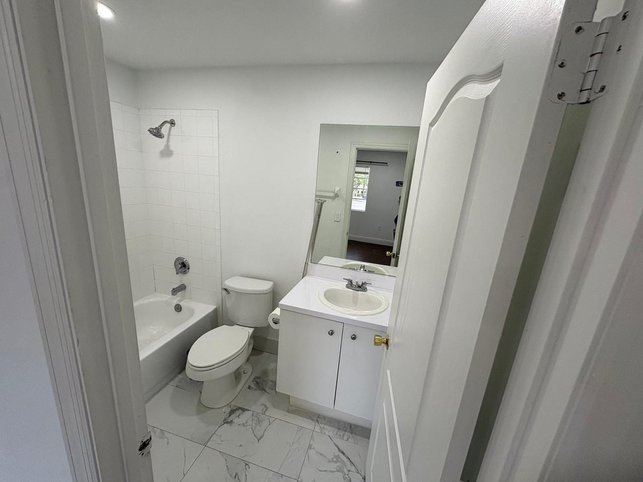 4770 Nw 57th Pl #4770 - Photo 5 of 23