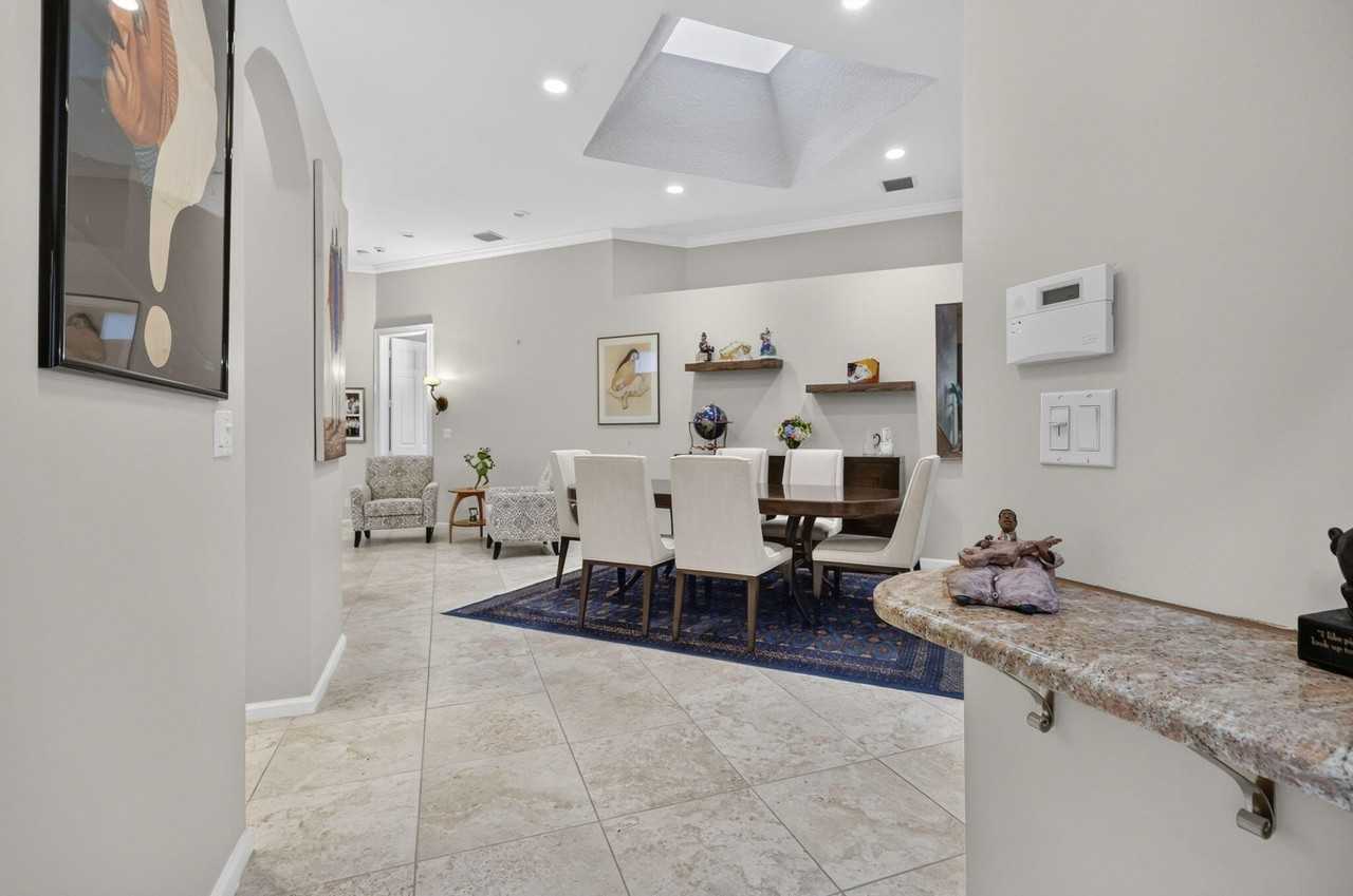 7670 Jasmine Ct - Photo 6 of 50
