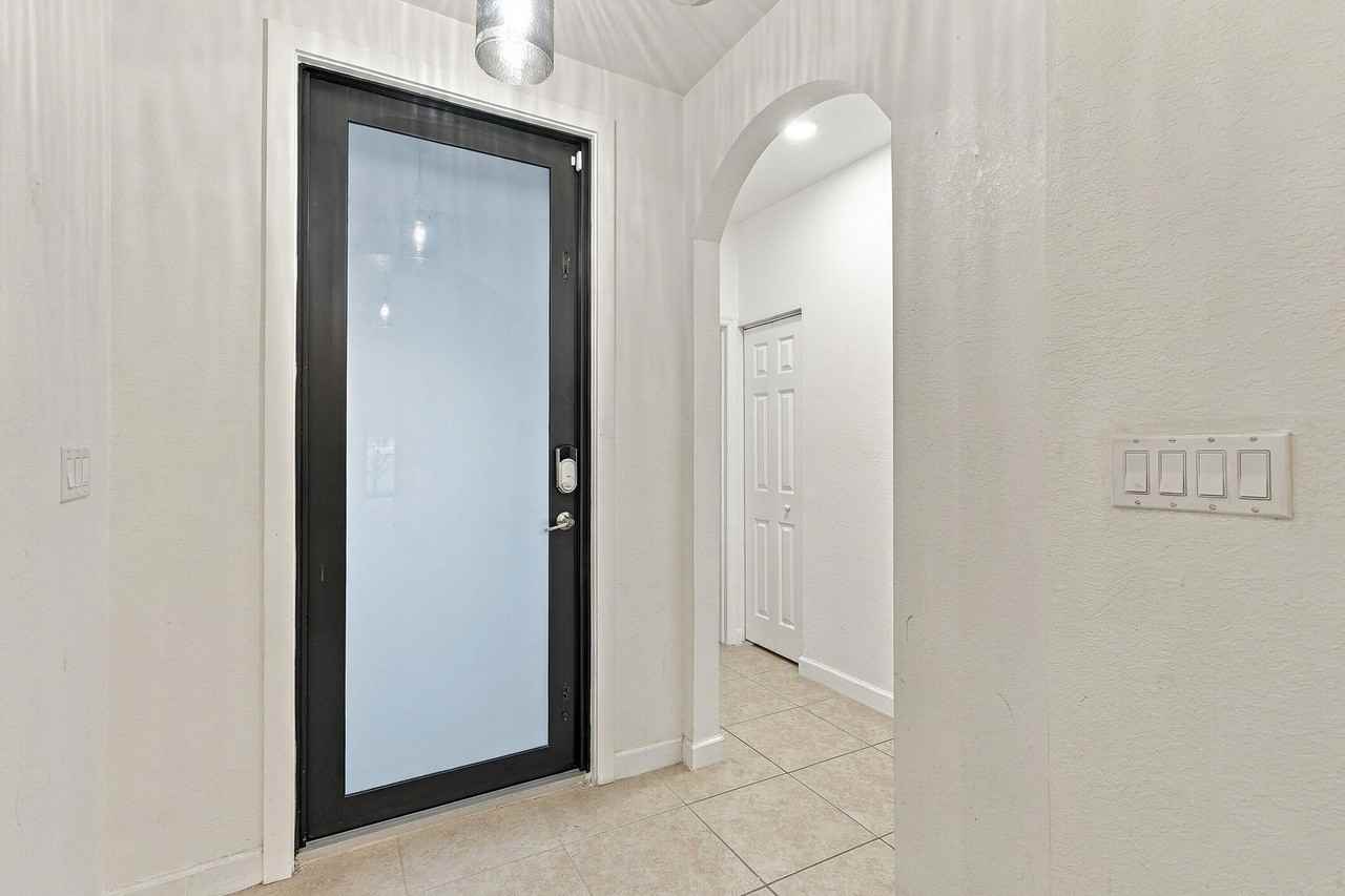 11744 Sw 151st Path - Photo 5 of 34