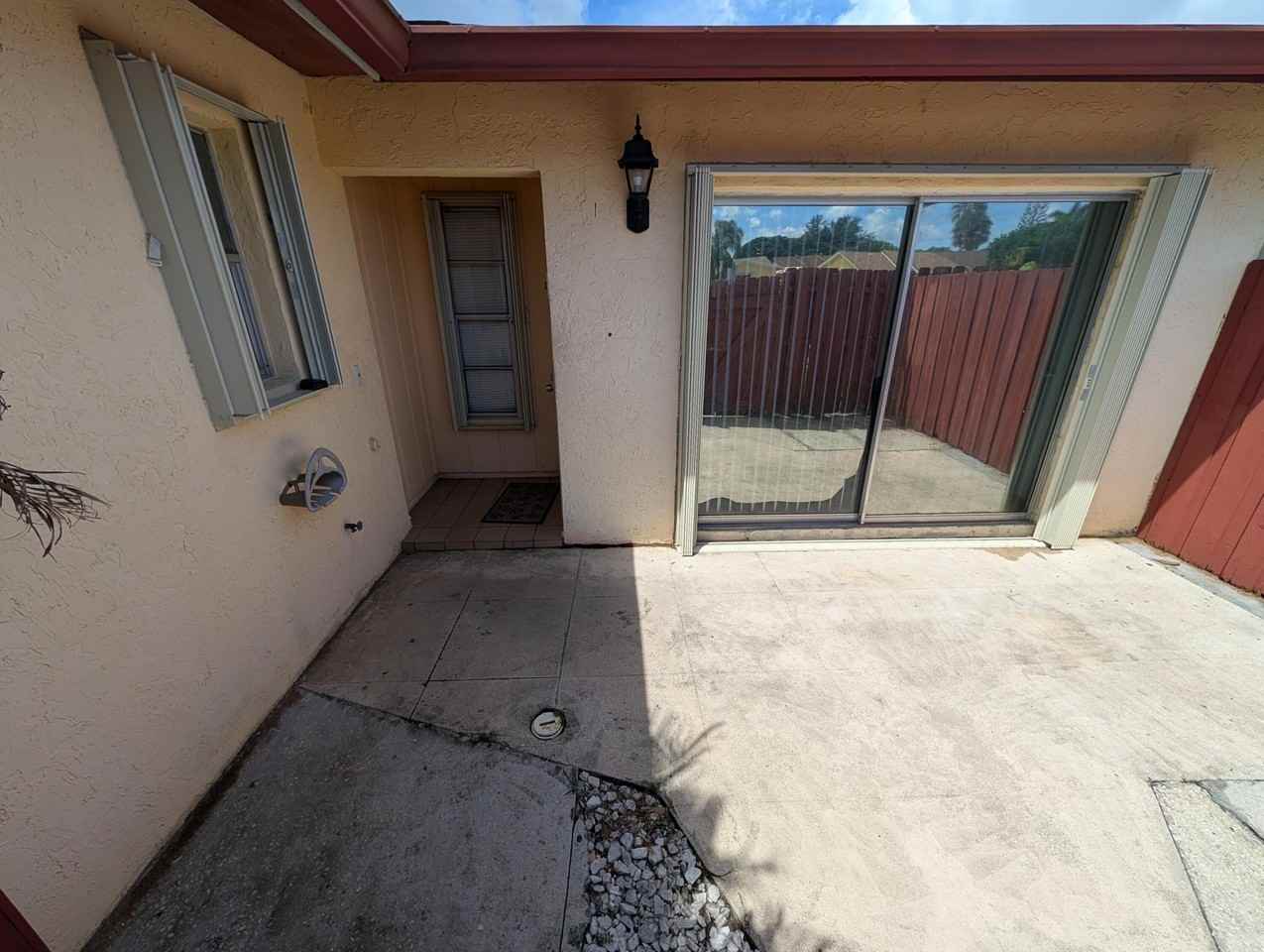 8599 Crater Ter - Photo 4 of 21
