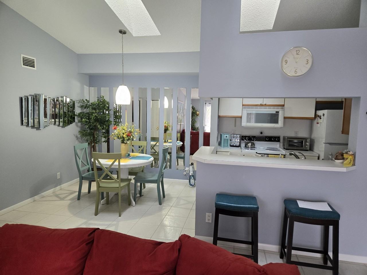 2516 Se Anchorage Cv #A3 - Photo 2 of 25