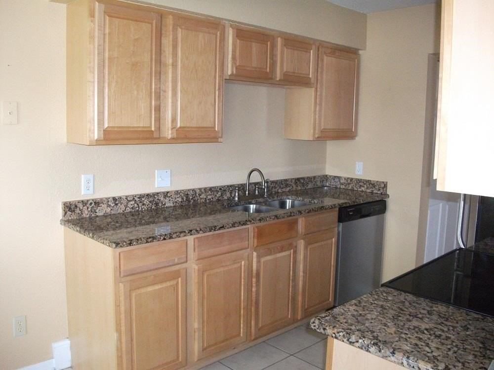 21 Clipper Ct - Photo 7 of 16
