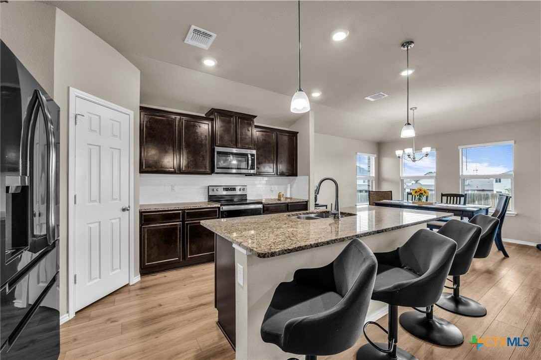 1207 Prospector Trl - Photo 3 of 15