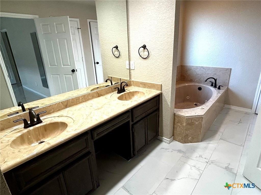 3410 Breeder Ln - Photo 3 of 18