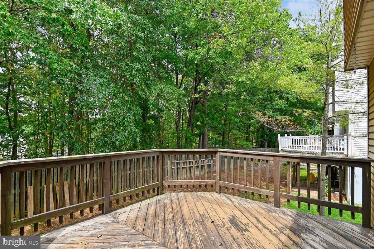 631 Realm Ct W - Photo 7 of 20