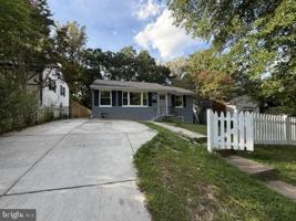 featured image of 128 Whitmoor Ter