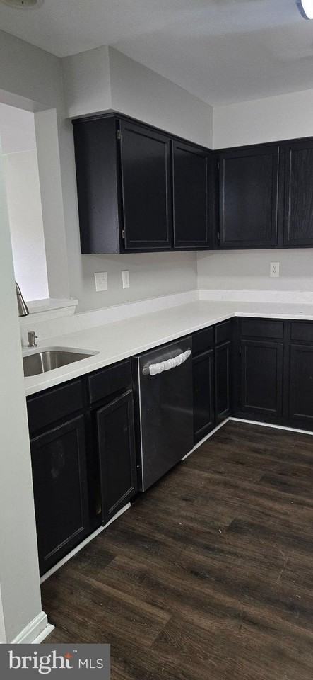 19 Highstream Ct #1022 - Photo 3 of 17