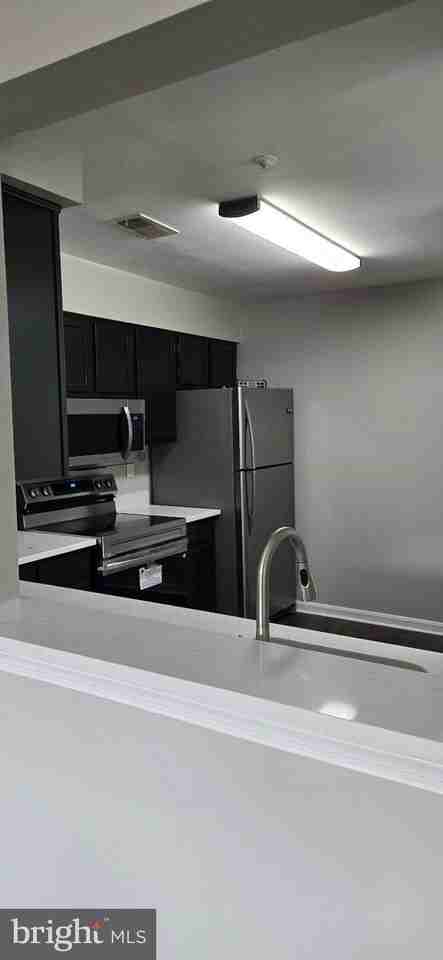 19 Highstream Ct #1022 - Photo 4 of 17