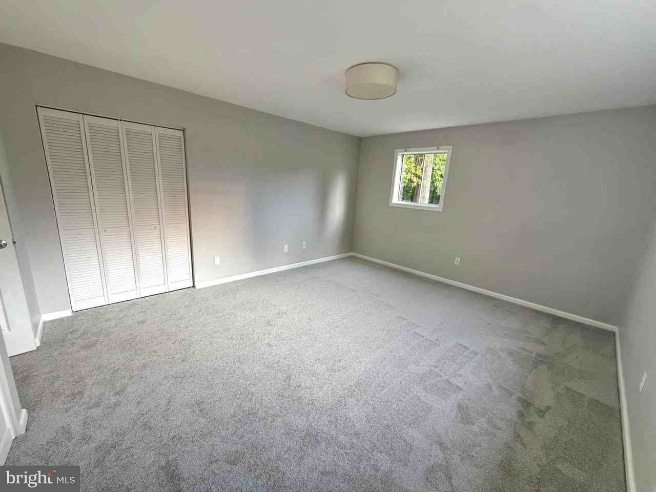 10506 Weymouth St #204 - Photo 7 of 16