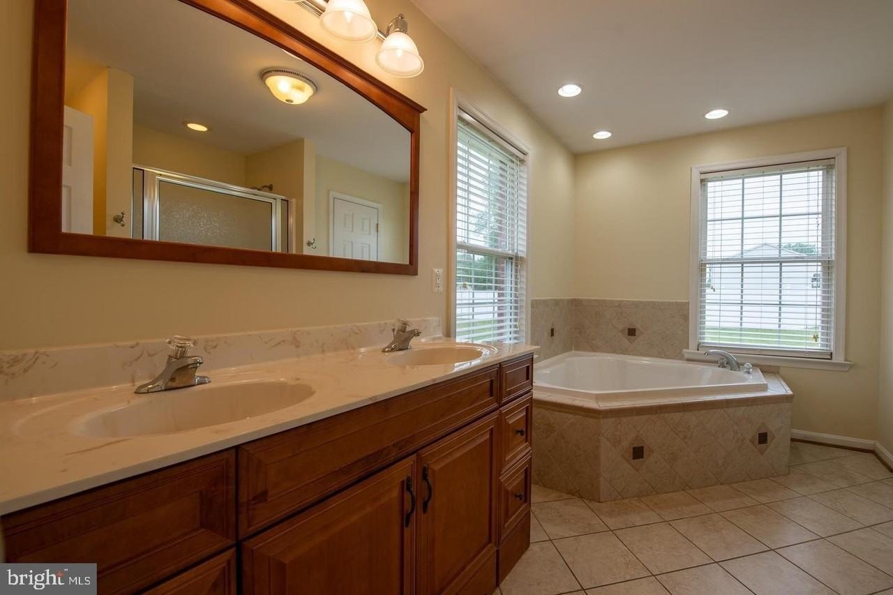 27046 Mechanicsville Rd - Photo 7 of 11