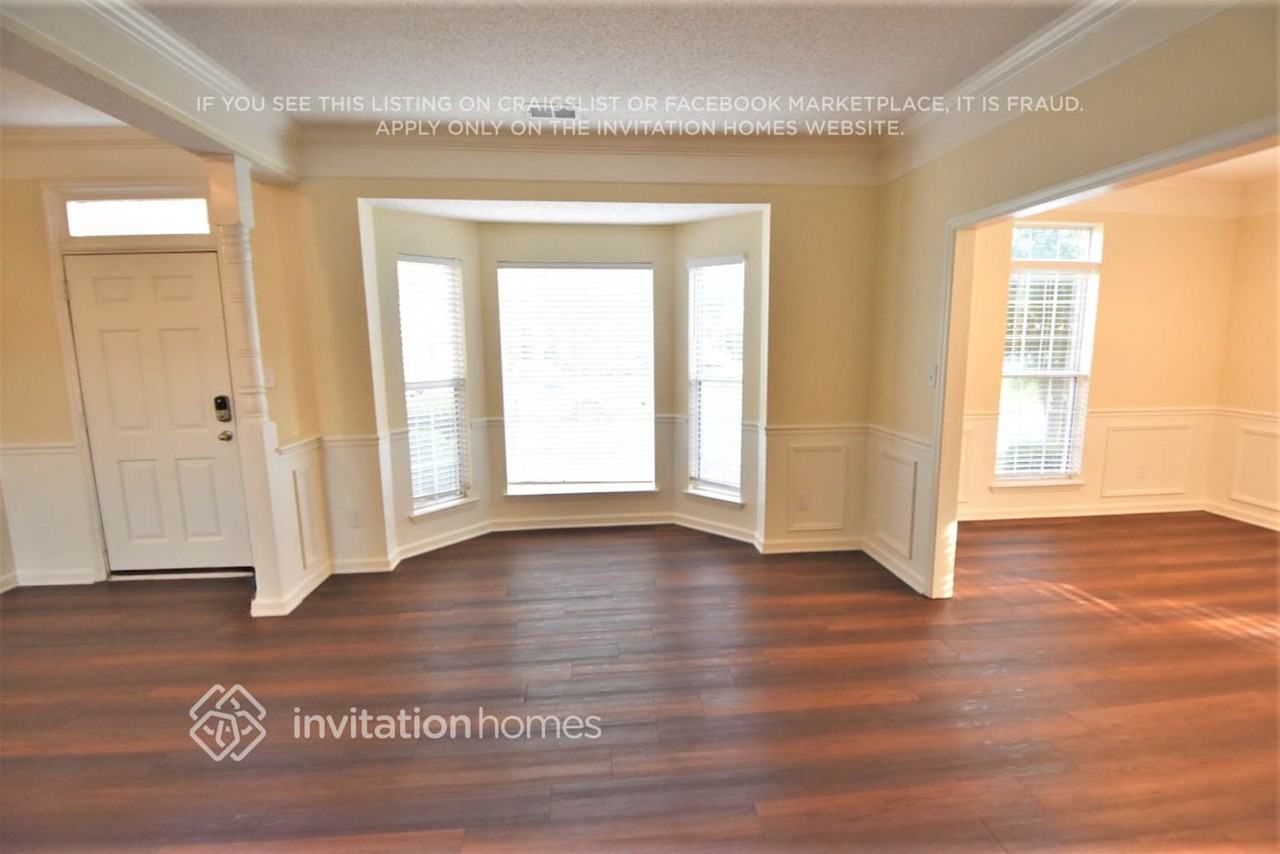 17113 Cabernet Ct - Photo 2 of 20