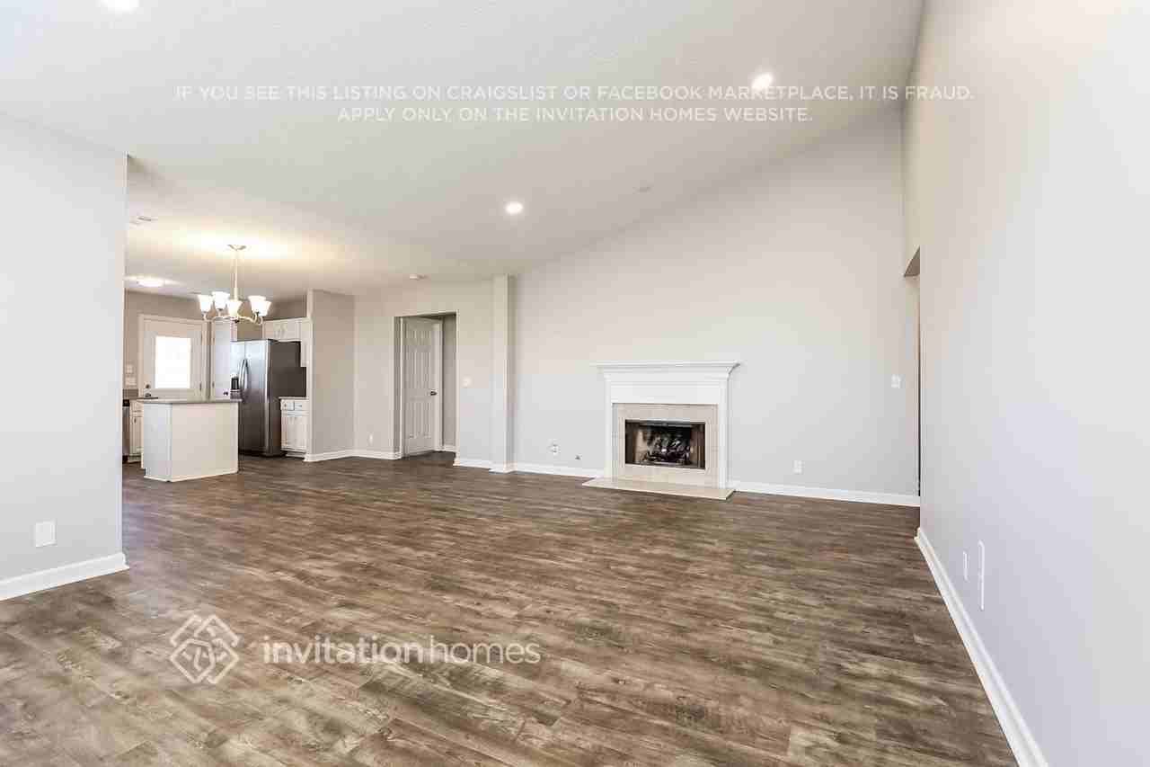 1761 Stone Hollow Ct - Photo 2 of 16