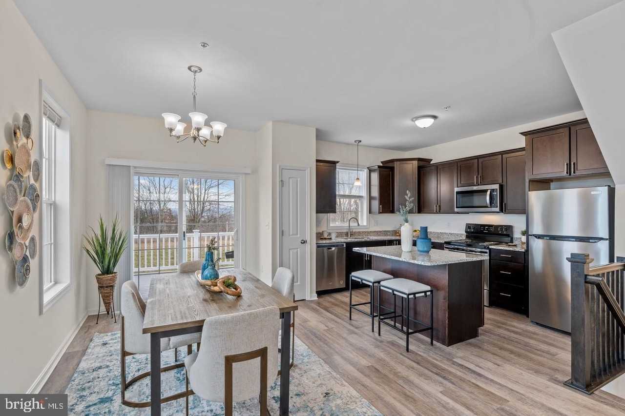 2047 Terrace View Ln - Photo 6 of 29