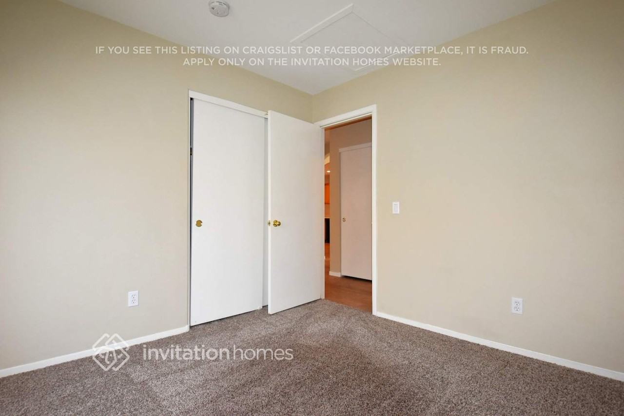 10922 Coppola St - Photo 4 of 8