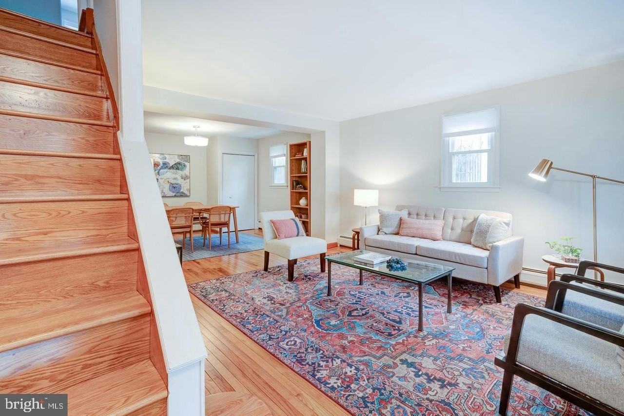 8130 Devon St - Photo 3 of 22