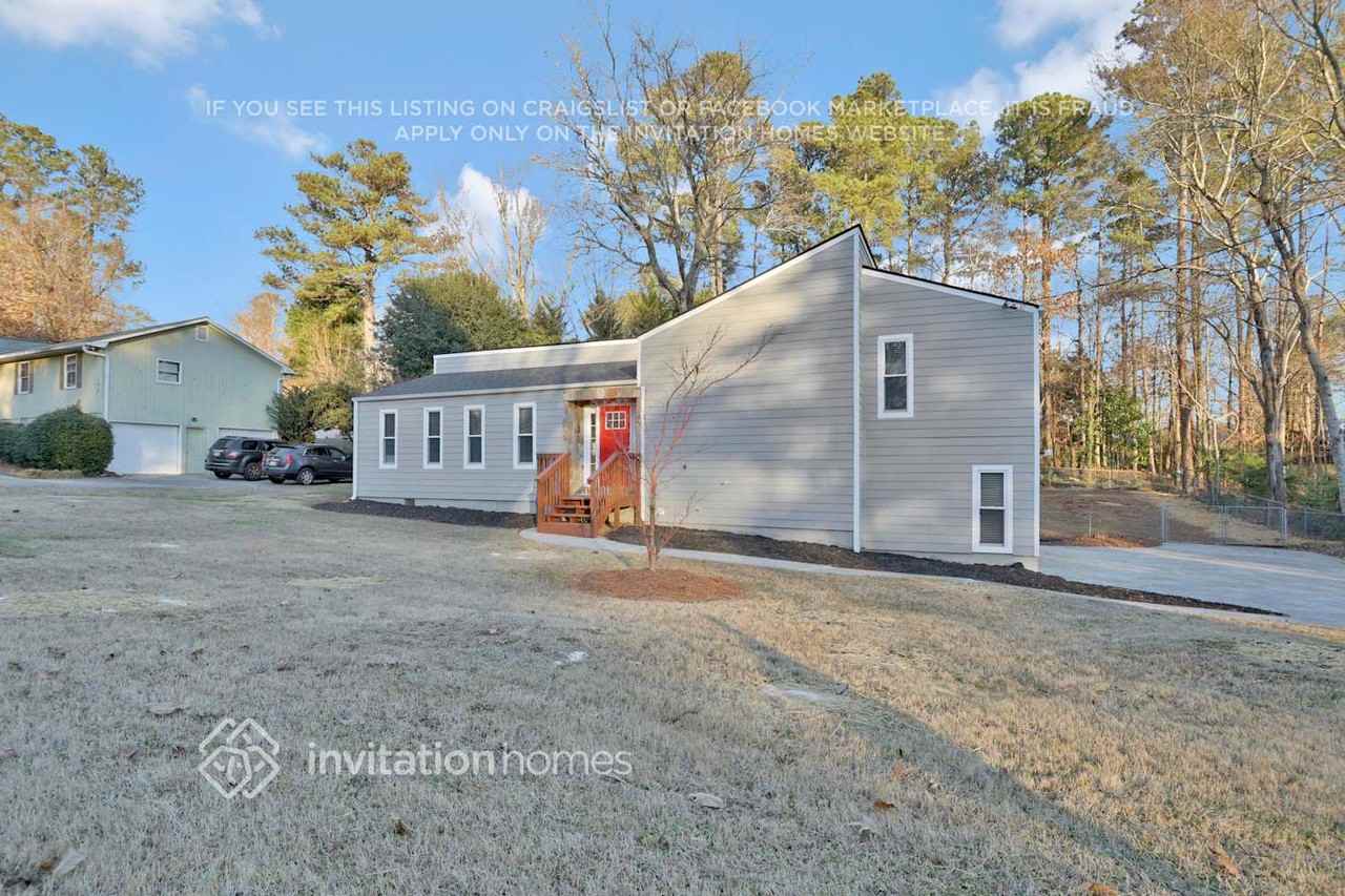 3340 Hunters Lodge Rd - Photo 3 of 25
