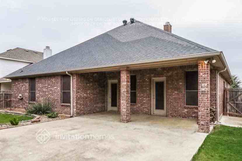 321 Merced St - Photo 2 of 4