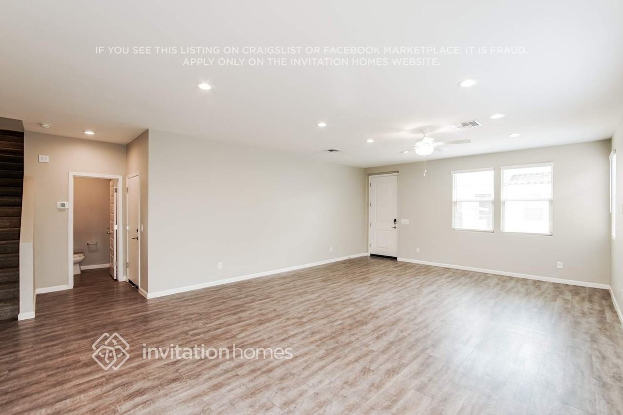 5038 N 189th Dr - Photo 7 of 27