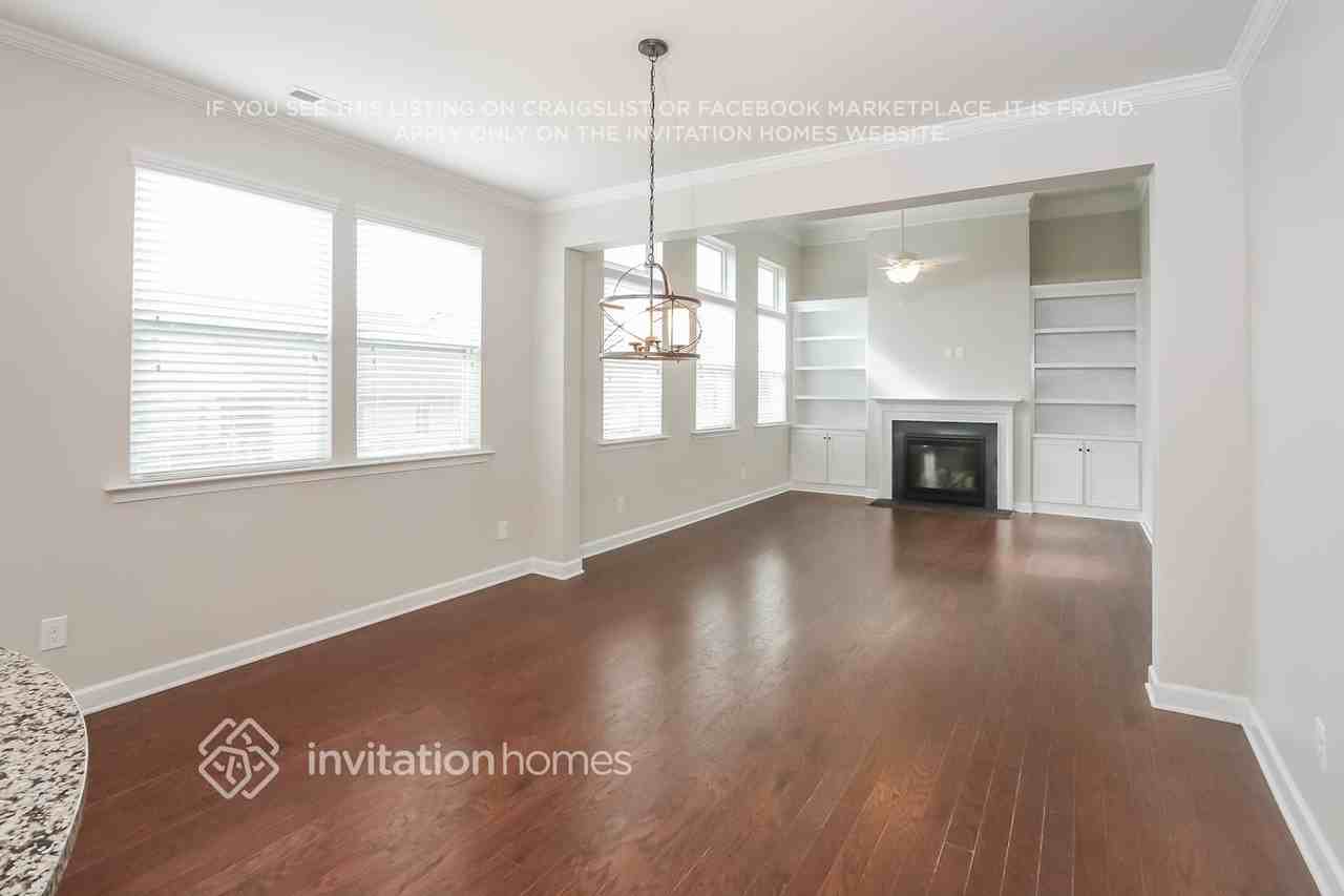 18318 Mckee Rd - Photo 4 of 17