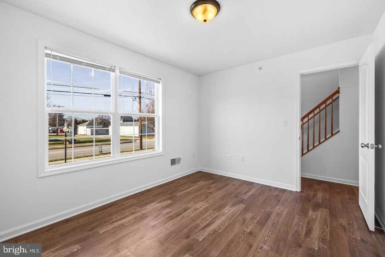 39 Mustang Dr - Photo 7 of 36