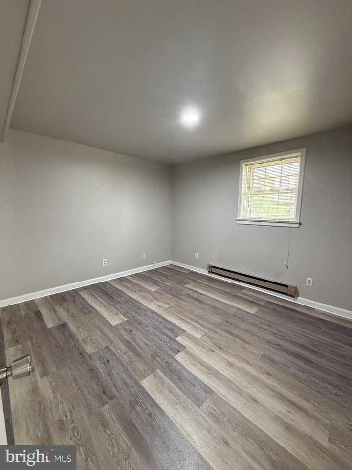 1425 Dandridge St - Photo 5 of 15