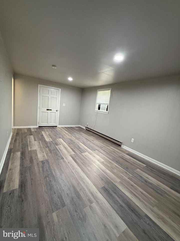 1425 Dandridge St - Photo 6 of 15