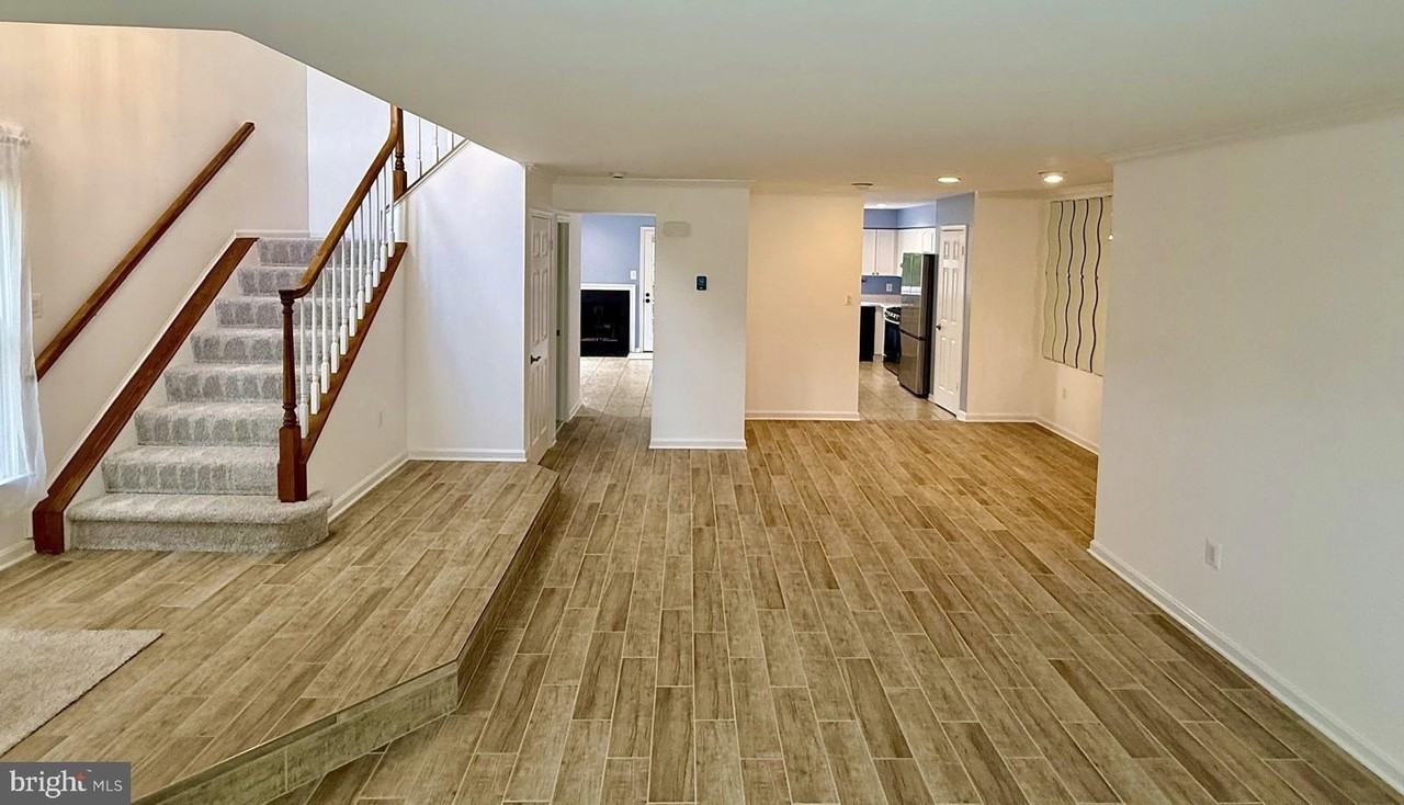 21780 Canfield Ter - Photo 5 of 50